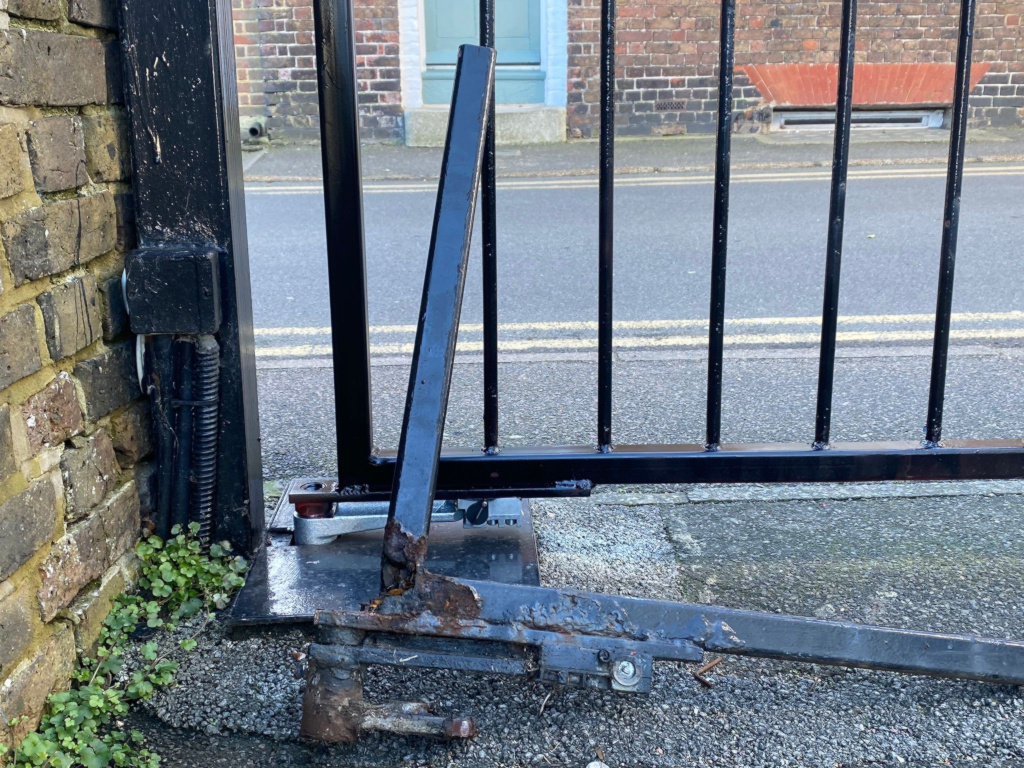 Commercial sliding gate repair for an industrial site in London